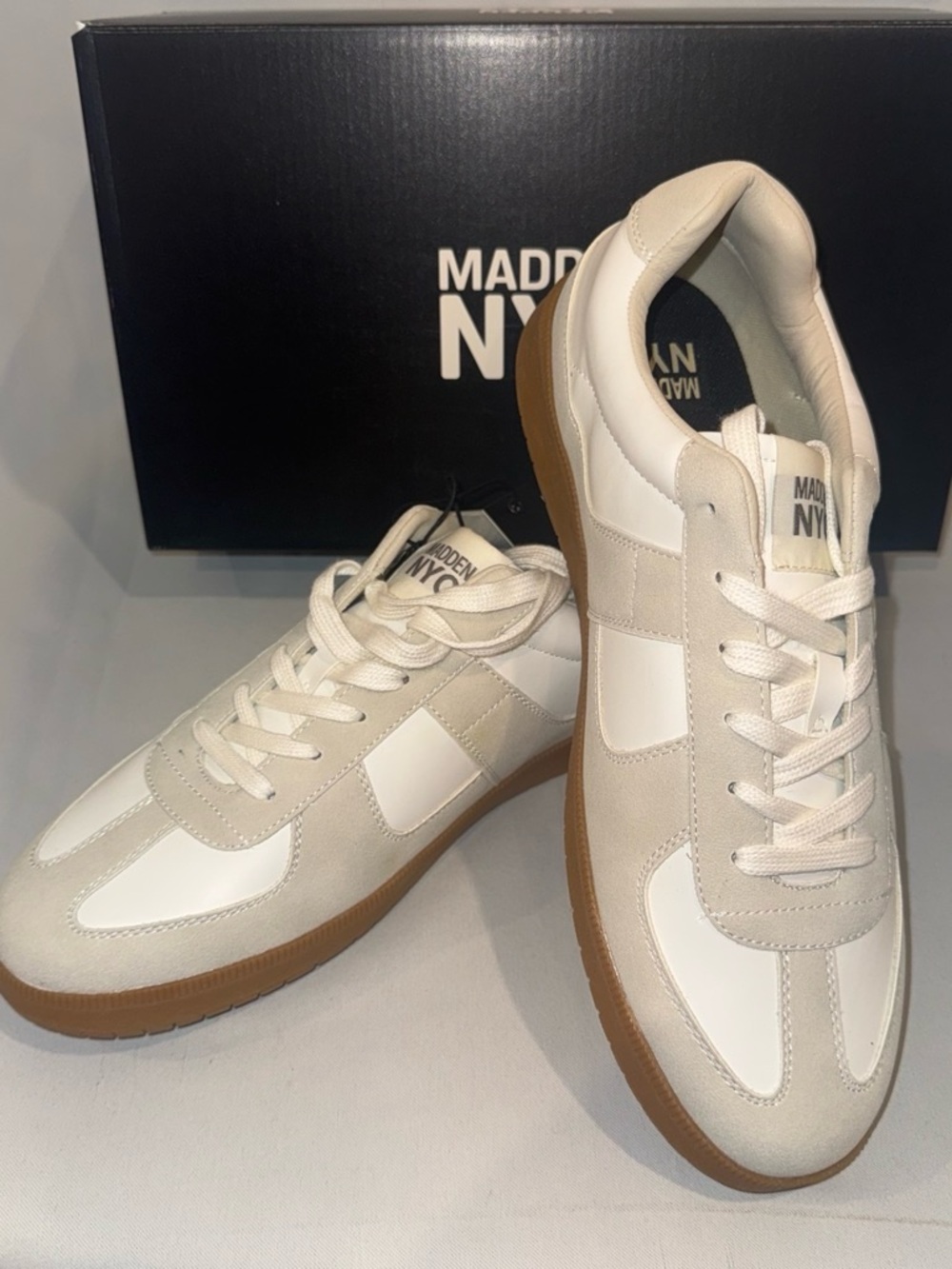 NIB Madden NYC White & Gum Sole Casual Fashion Sneakers – Men's Size 10.5